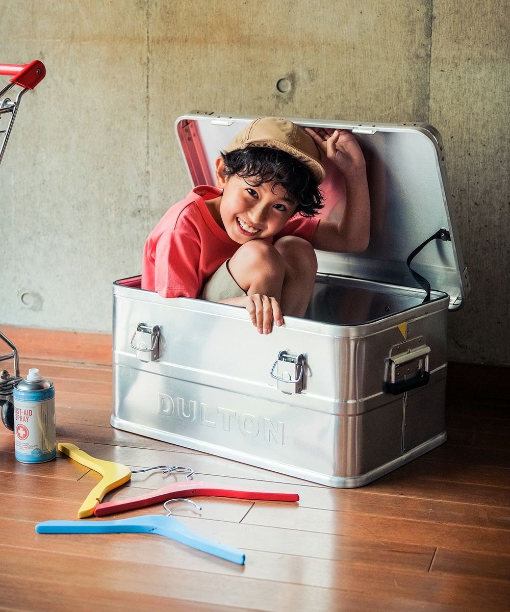 子供服 男の子 綿100％車刺繍モチーフTシャツ レッド(03) モデル画像3