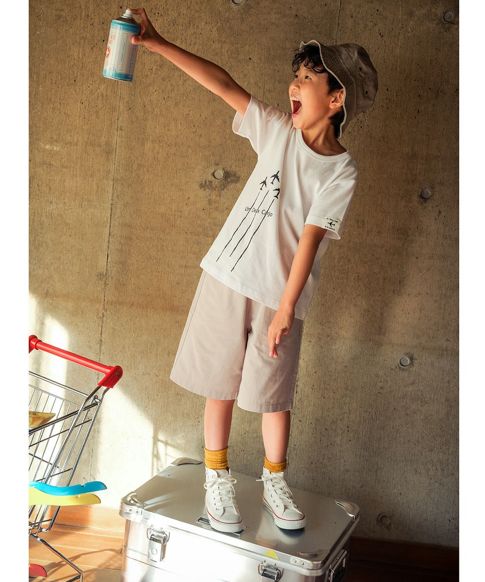 ベビー服 男の子 綿100％飛行機プリントTシャツ オフホワイト(11) モデル画像4