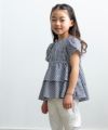 子供服 女の子 ギンガムチェック柄フリルつきTシャツ ネイビー(06) モデル画像アップ