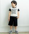 子供服 男の子 綿100％ロゴプリントＴシャツ アイボリー(12) モデル画像全身