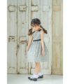 子供服 女の子 日本製花柄リボン付きワンピース ホワイト×ブラック(10) モデル画像