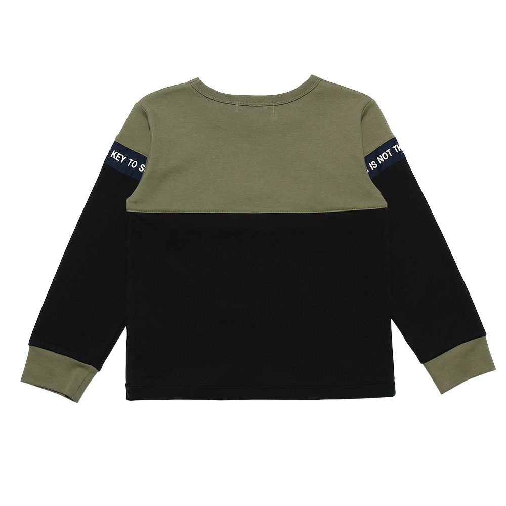 子供服 男の子 本体綿１００％バイカラーデザインTシャツ カーキ(82) 背面