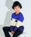 子供服 男の子 ポケット＆ロゴ付き三色切り替えトレーナー ネイビー(06) モデル画像