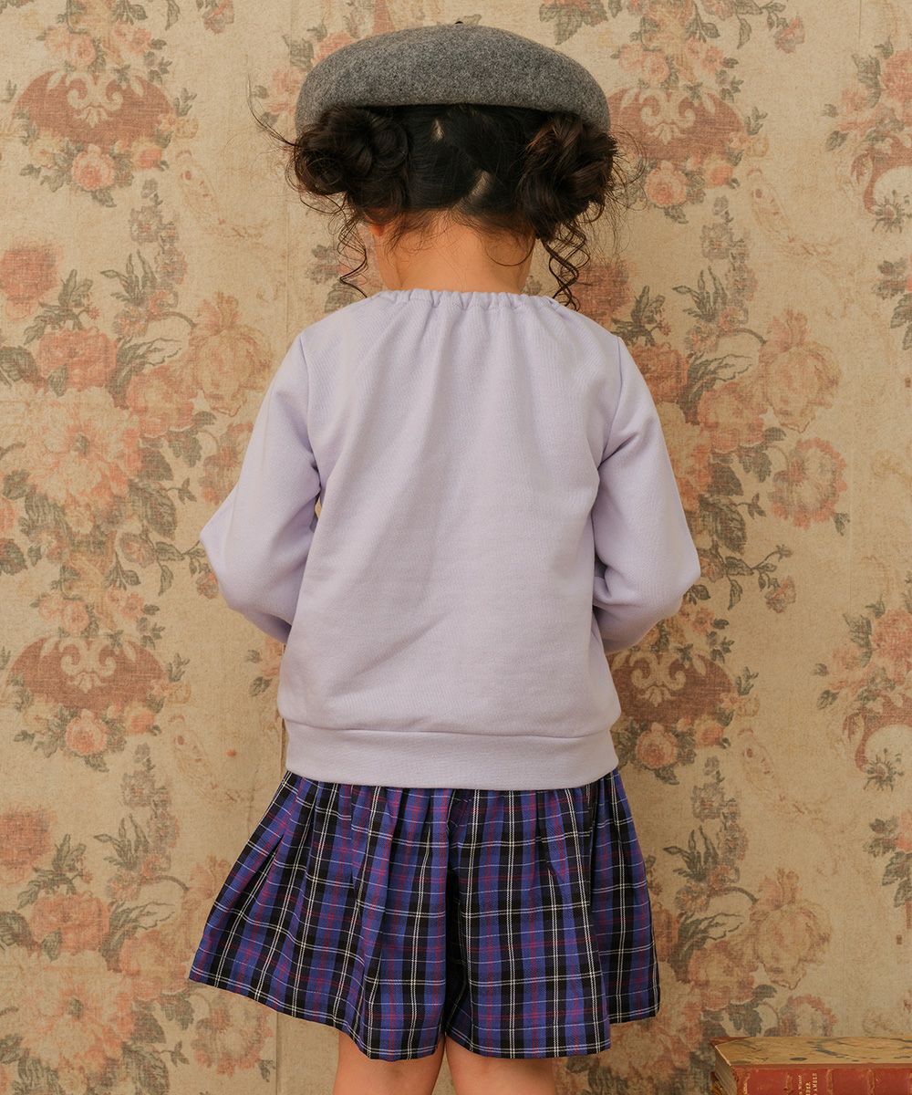 子供服 女の子 綿100％オリジナルチェック柄　ボンつきキュロットパンツ パープル(91) モデル画像4
