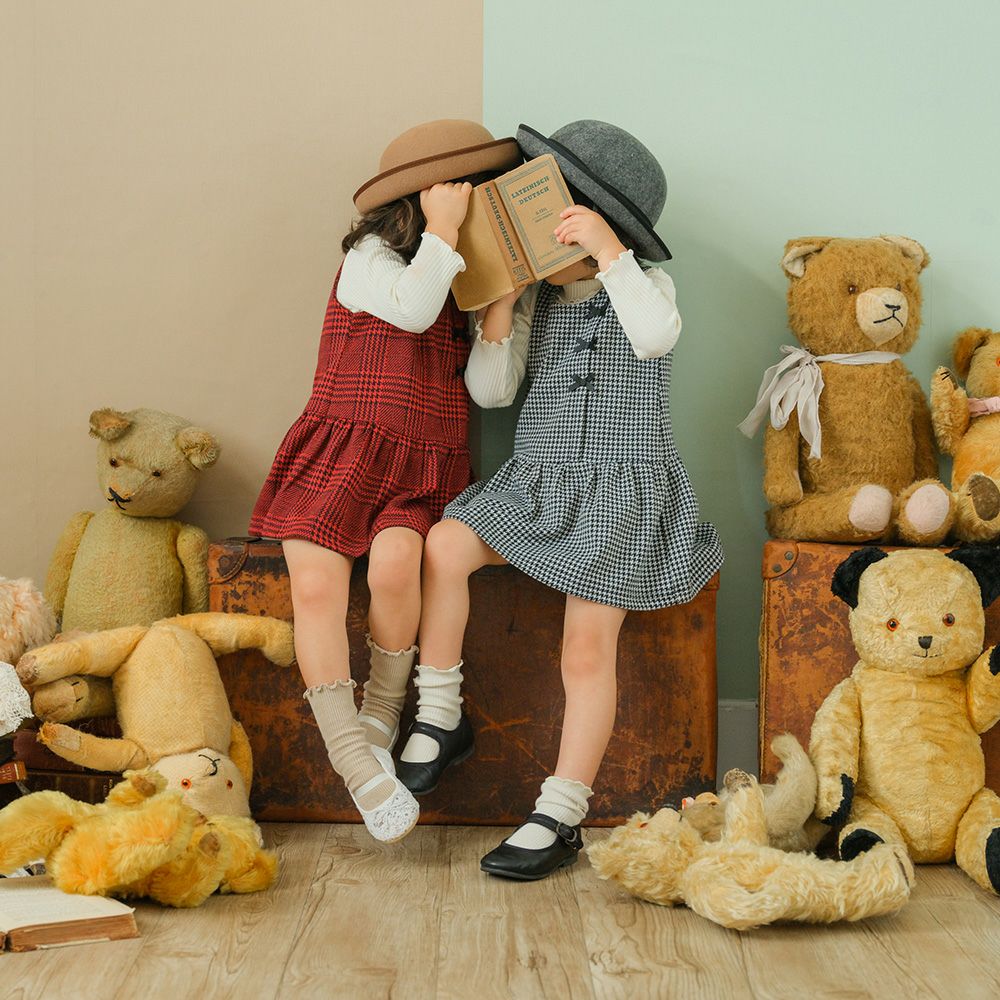 ベビー服 女の子 チェック柄　リボンつき　ギャザー　ワンピース レッド(03) モデル画像3