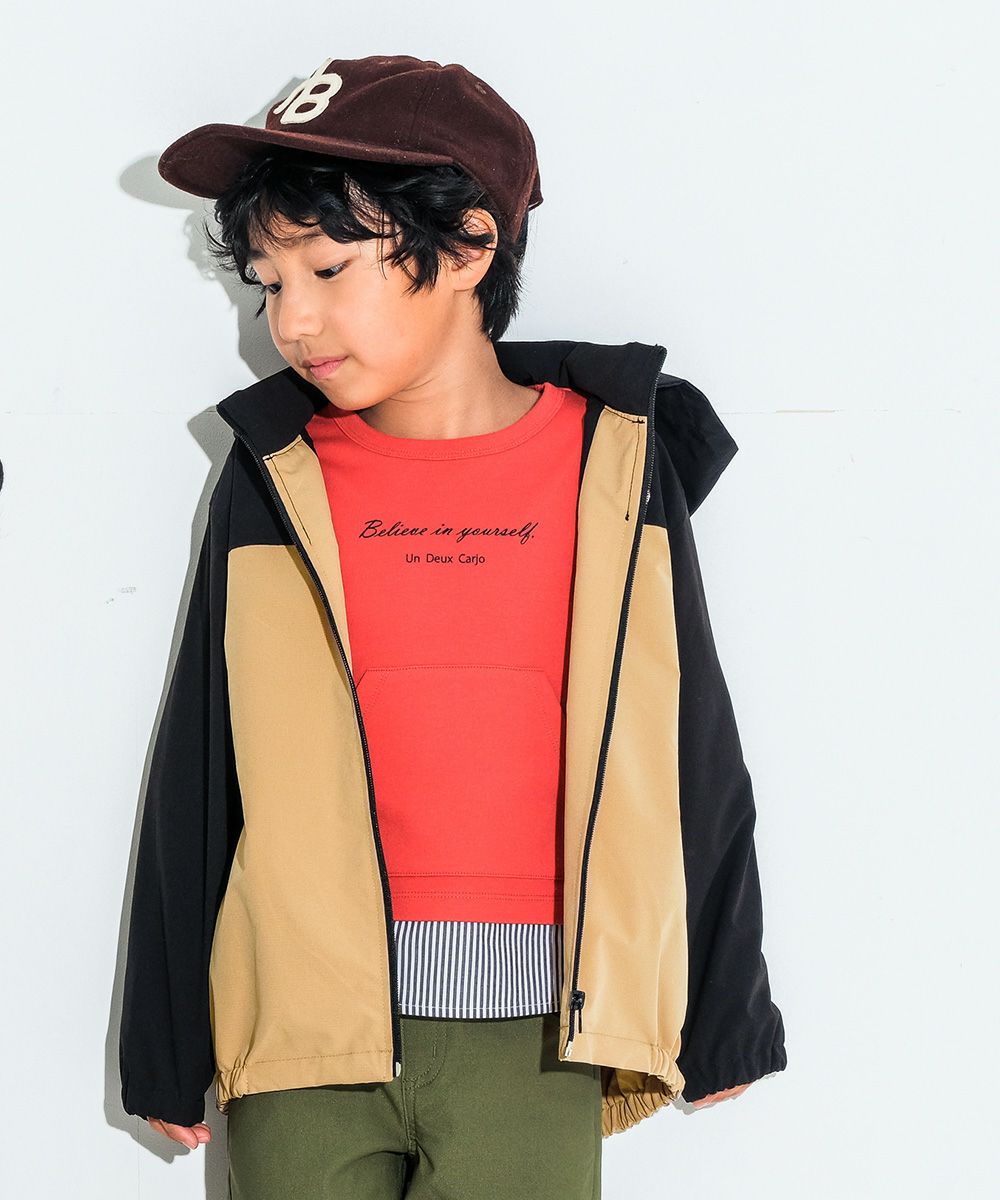 子供服 男の子 フード　取り外し可能　ジップアップ　ポケット ウインドブレーカー ベージュ(51) モデル画像2