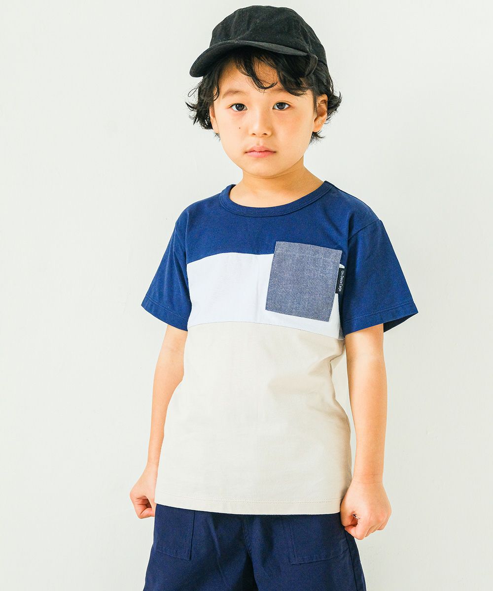 ベビー服 男の子 綿100％ポケット ワッペンつき Tシャツ ネイビー(06) モデル画像全身