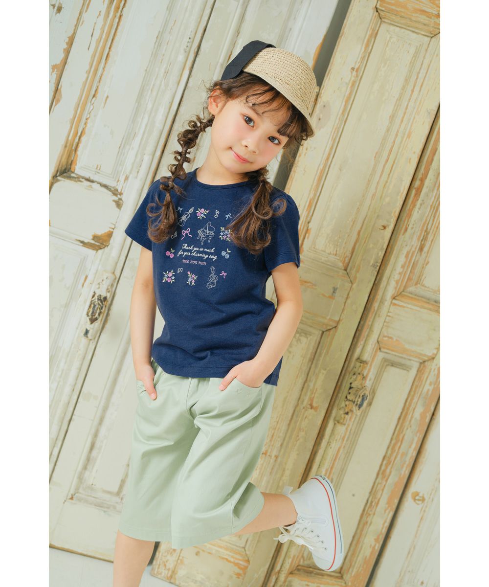 ベビー服 女の子 綿100％ 音楽会 ＆ リボン お花 刺繍 Tシャツ ネイビー(06) モデル画像2