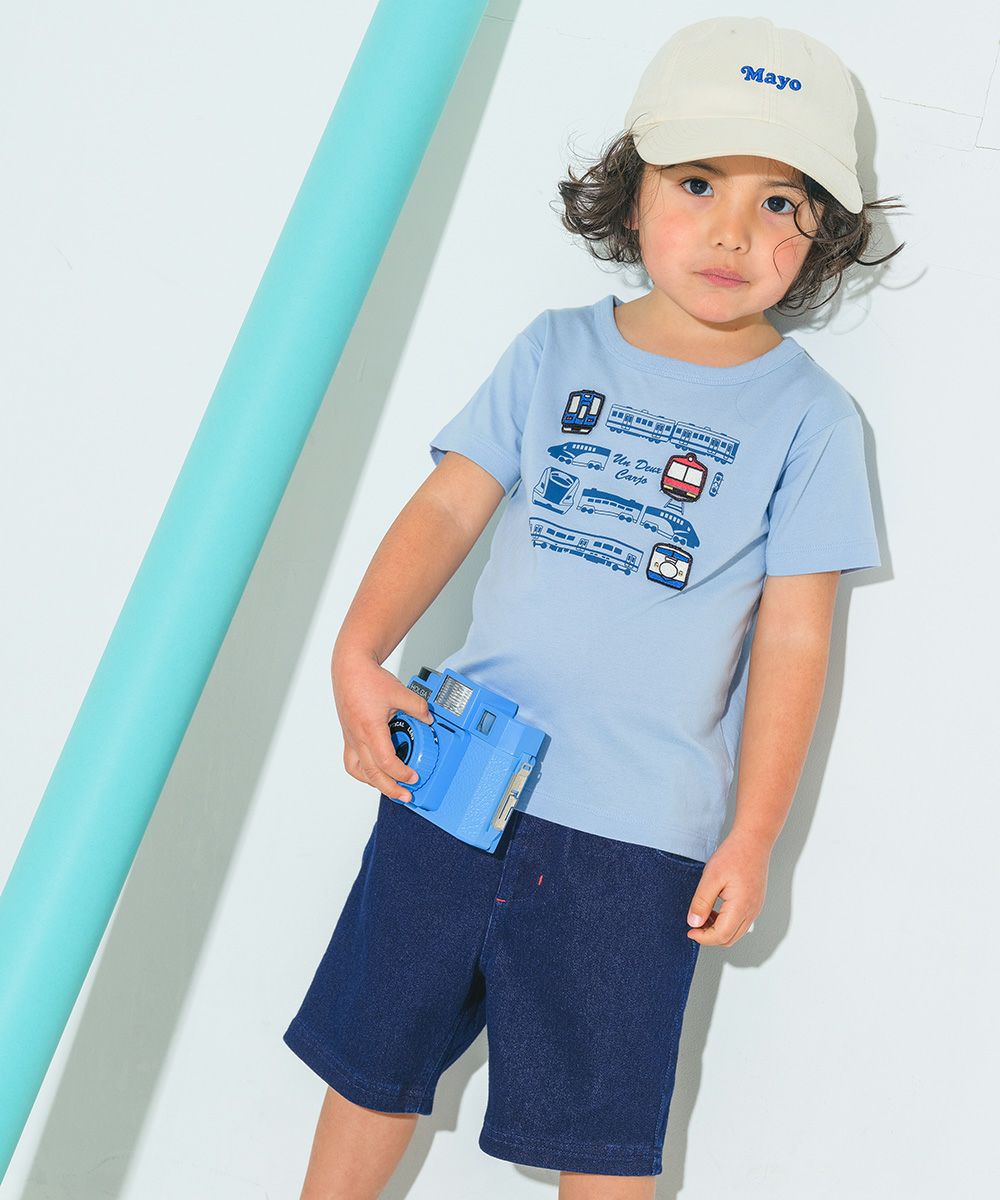 ベビー服 男の子 ストレッチデニム オリジナルロゴワッペン ハーフパンツ ネイビー(06) モデル画像アップ