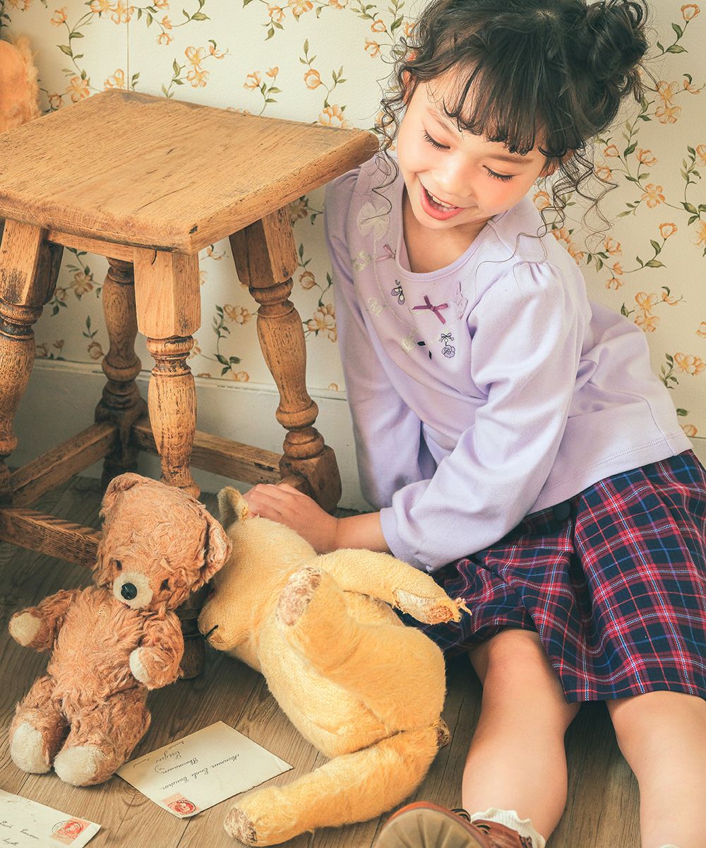 子供服 女の子 リボン ラメ プリント ネックレス風 Tシャツ パープル(91) モデル画像2