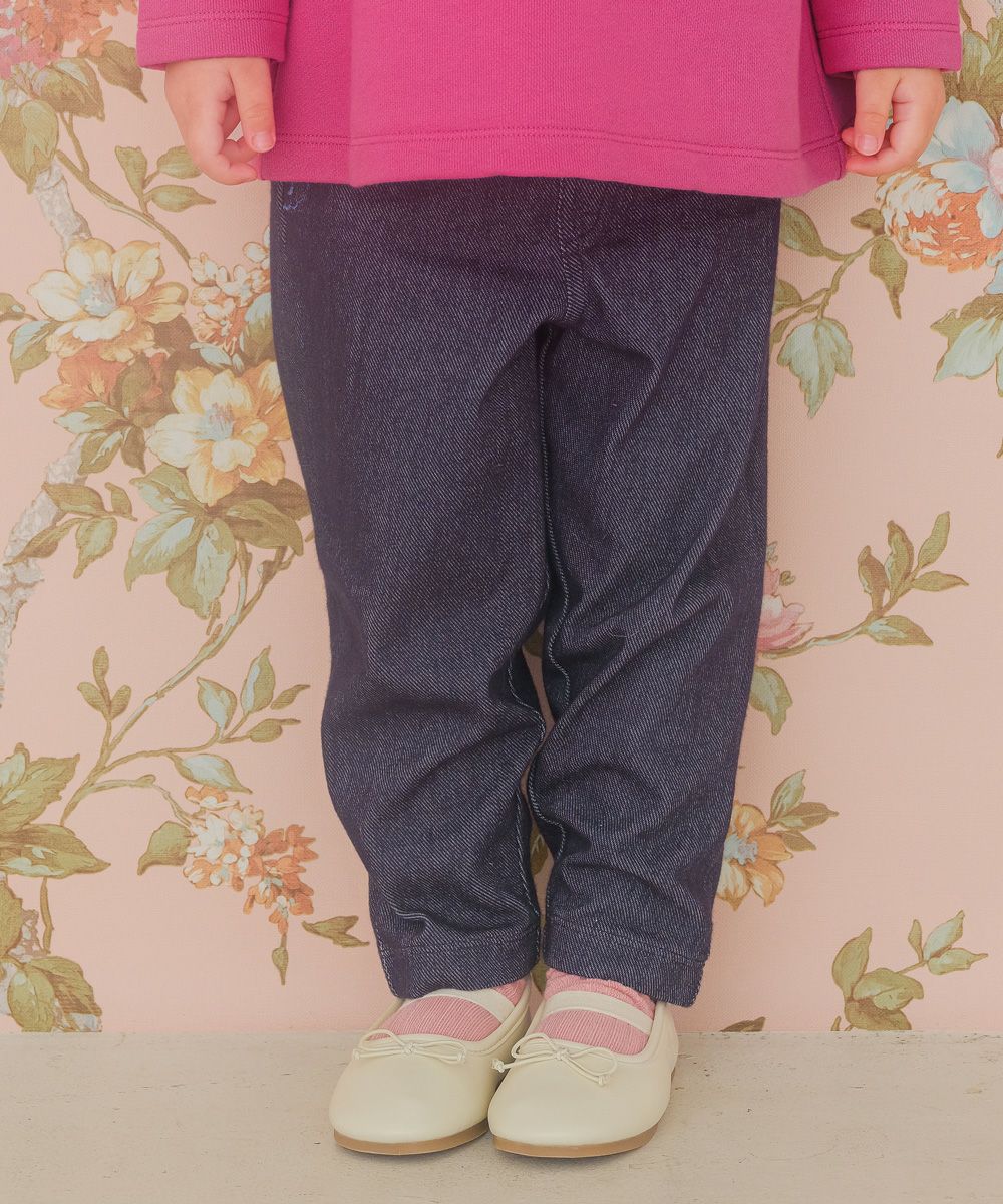 ベビー服 女の子  音符 刺繍 デニムニット 10分丈 ストレッチパンツ ネイビー(06) モデル画像アップ