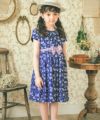 子供服 女の子 オリジナル 花柄 チューリップ袖 ワンピース ネイビー(06) モデル画像全身