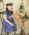 子供服 女の子 オリジナル 花柄 チューリップ袖 ワンピース ネイビー(06) モデル画像2