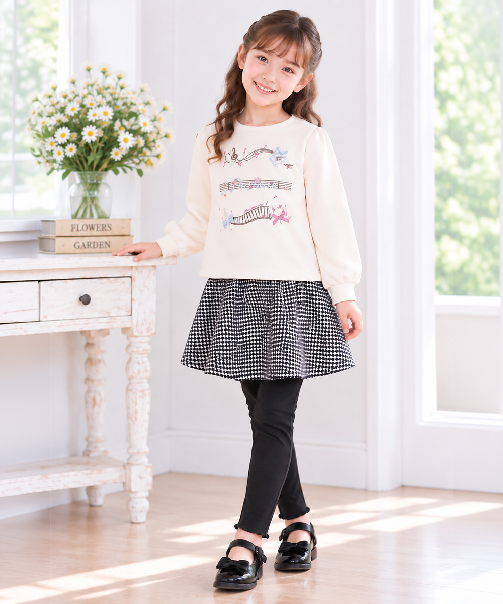 ベビー服 女の子 千鳥柄 10分丈 スカッツ ホワイト×ブラック(10) モデル画像3