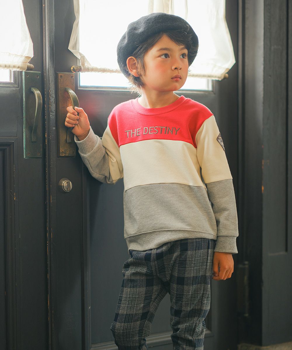 子供服 男の子 ロゴ刺繍 バイカラー トレーナー レッド(03) モデル画像アップ