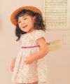 ベビー服 女の子 日本製 綿100％ 小花柄 リボン付き ワンピース ピンク(02) モデル画像全身