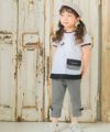 ベビー服 女の子 綿100％ リボン付き ポシェット風 Tシャツ オフホワイト(11) モデル画像アップ