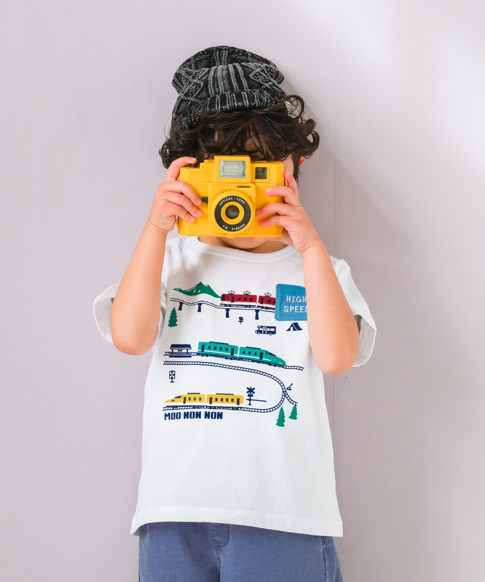 ベビー服 男の子 綿100％ 電車＆トンネル ワッペン Tシャツ オフホワイト(11) モデル画像2