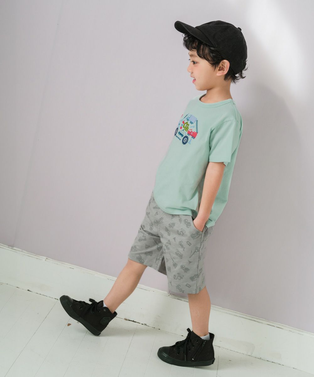 ベビー服 男の子 綿100％ はたらく車 プリント ティーシャツ グリーン(08) モデル画像全身