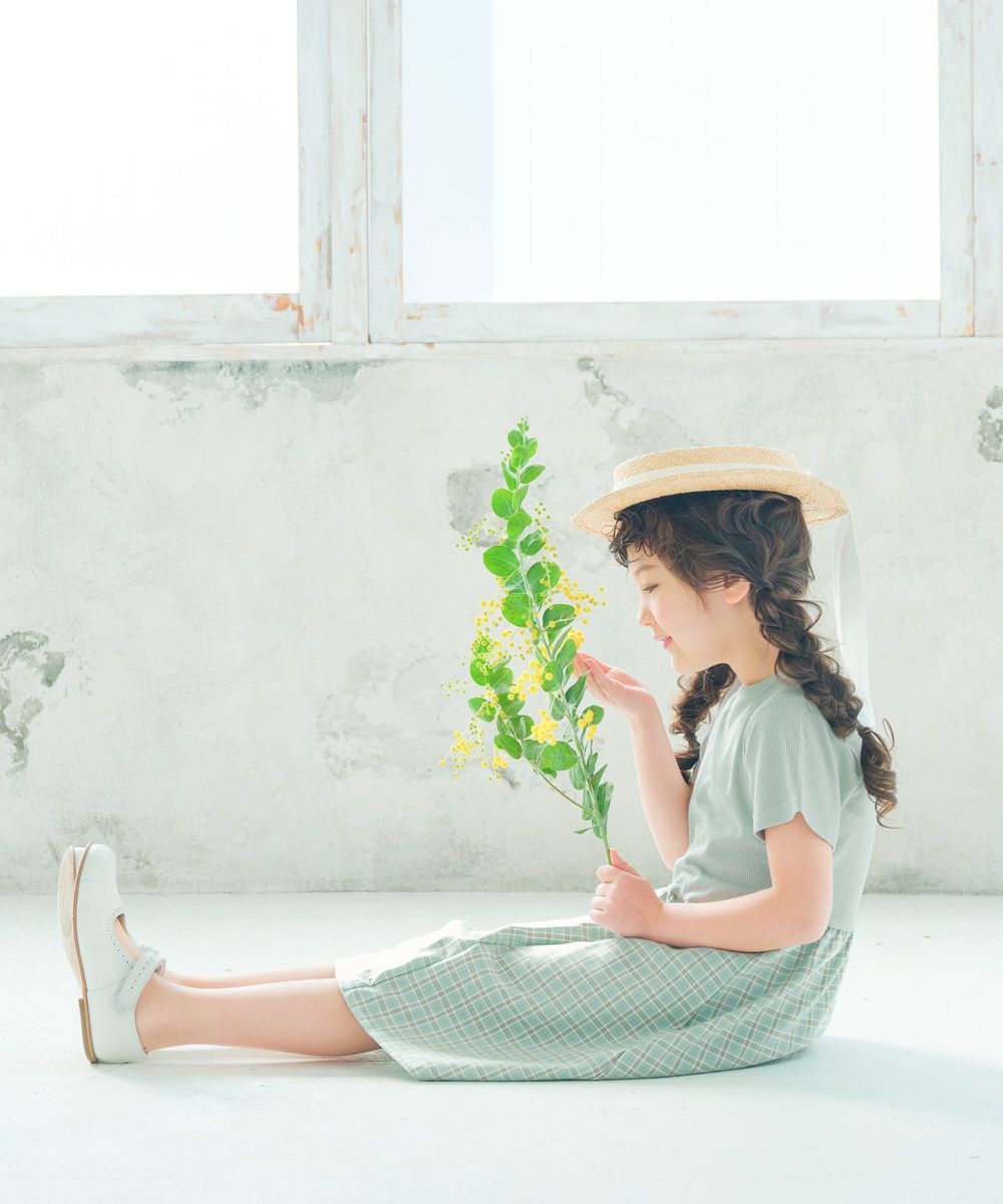 子供服 女の子 チェック柄＆飾りボタン付き　ワンピース グリーン(08) モデル画像3