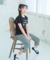 子供服 女の子 綿100％ リボンモチーフ ロゴ Tシャツ ブラック(00) モデル画像2