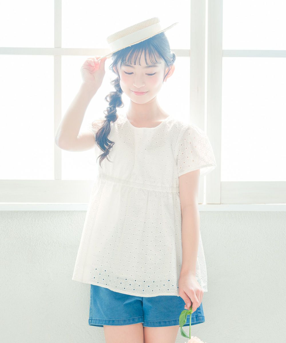 子供服 女の子 花柄レース Aライン Tシャツ オフホワイト(11) モデル画像1