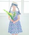 子供服 女の子 日本製 綿100％ 花柄 リボン付き ワンピース ブルー(61) モデル画像3