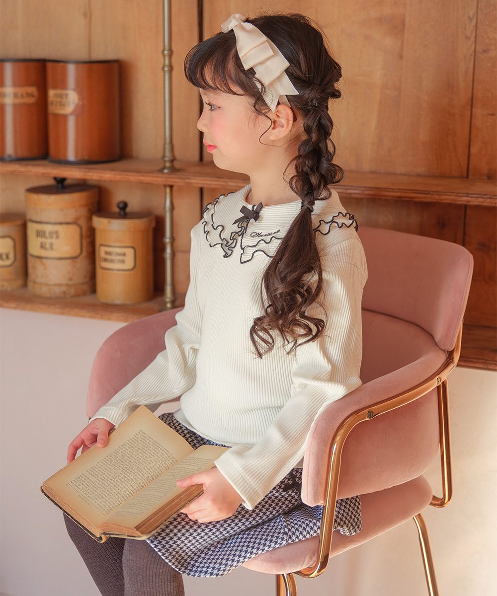 子供服 女の子 【TIME SALE】フリル襟 リブ Tシャツ オフホワイト(11) モデル画像1