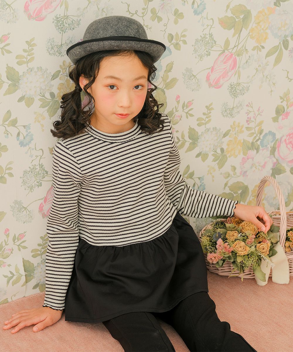 子供服 女の子 おしゃれ かわいい ガーリーカジュアル ボーダー柄 りぼん プレゼント ギフト ホワイト×ブラック(10) モデル画像全身