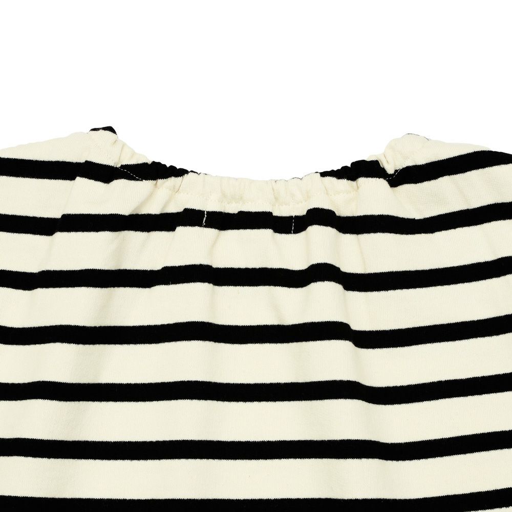 子供服 女の子 フリル リボン付き ボーダー長袖トレーナー ブラック(00) デザインポイント2