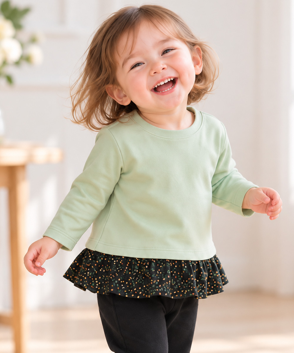 ベビー服 女の子 小花柄 レイヤード ドッキング Tシャツ グリーン(08) モデル画像2