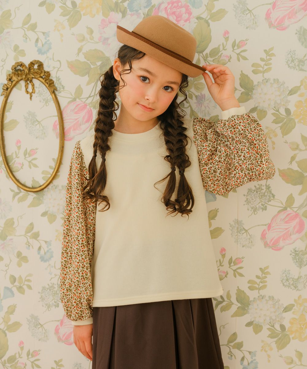 子供服 女の子 花柄 切り替え 長袖 Tシャツ アイボリー(12) モデル画像アップ