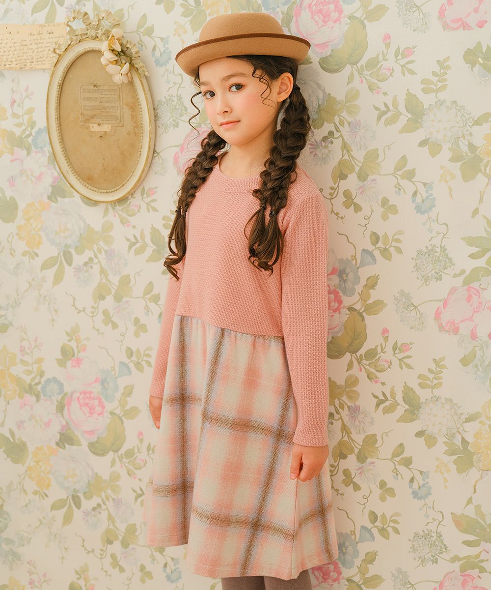 子供服 女の子 子ども服 こども服 こども キッズ ジュニア チェック 裏地付 ドッキングワンピース ピンク(02) モデル画像全身