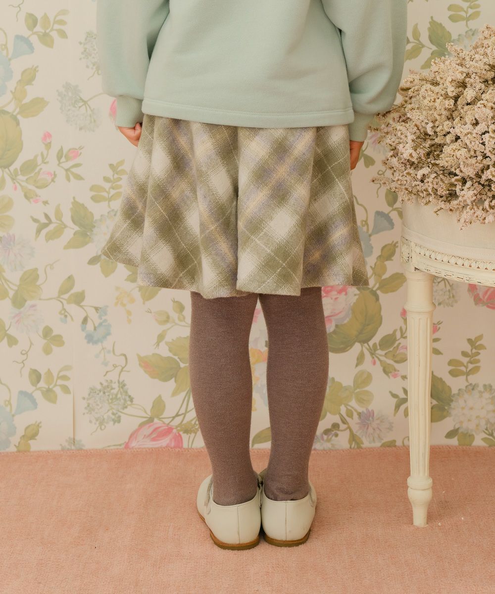 子供服 女の子 チェック柄 フレアシルエット キュロットパンツ グリーン(08) モデル画像2