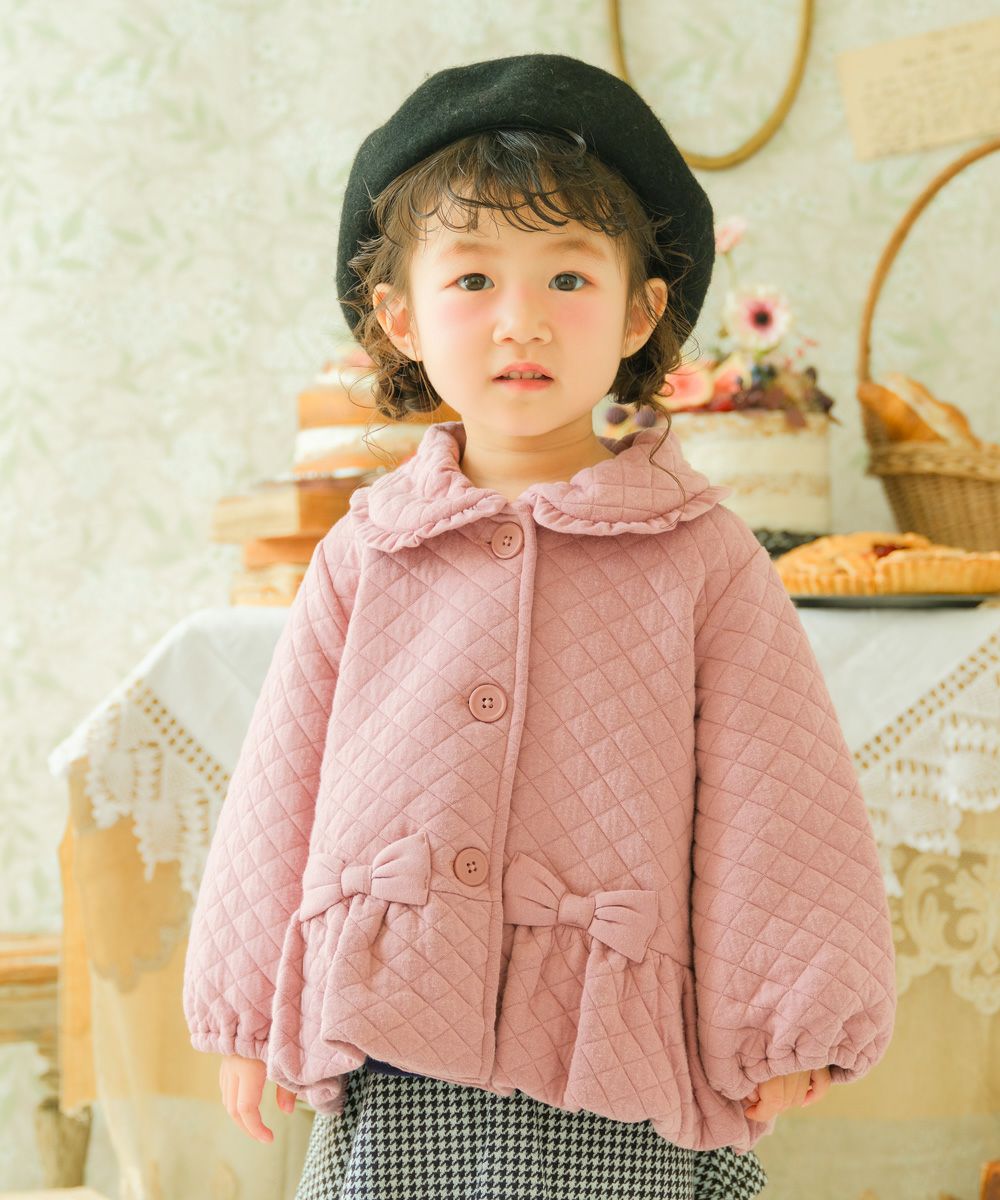 ベビー服 女の子 こども服 キッズ ジュニア キルティング フリル リボン ボタン ピンク(02) モデル画像アップ