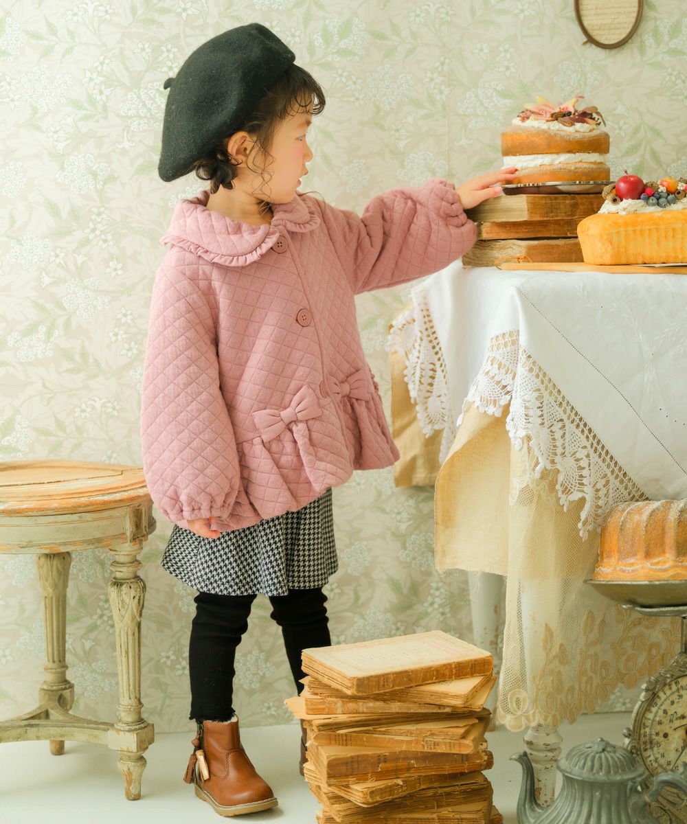 ベビー服 女の子 こども服 キッズ ジュニア キルティング フリル リボン ボタン ピンク(02) モデル画像3