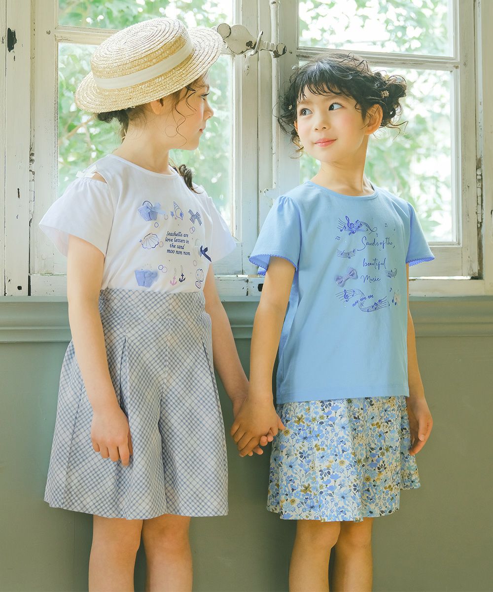 子供服 女の子 綿100% チェック柄キュロットパンツ ブルー(61) モデル画像3