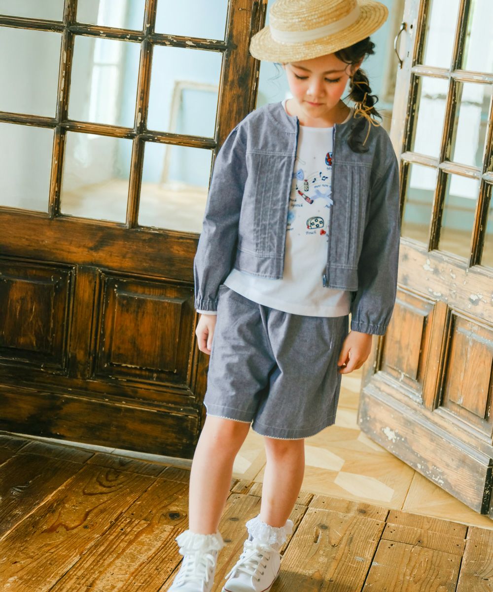子供服 女の子 ダンガリー 音符刺繍 キュロット ネイビー(06) モデル画像3