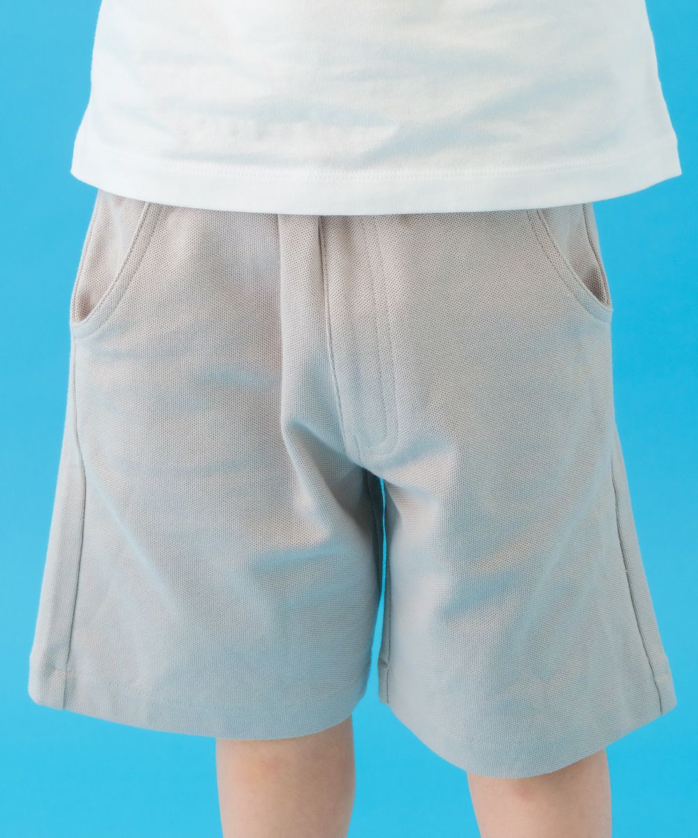 ベビー服 男の子 綿100％ ロゴ ハーフ丈 パンツ グレー(09) モデル画像アップ