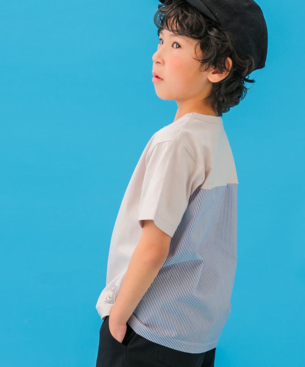 子供服 男の子 切り替え ストライプ 飾りボタン Tシャツ ベージュ(51) モデル画像全身