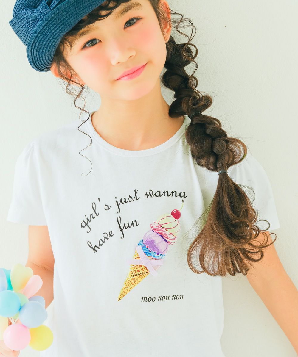子供服 女の子 綿100％ アイスクリーム Tシャツ オフホワイト(11) モデル画像アップ