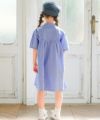 ベビー服 女の子 丸首 前開き シャツワンピース ブルー(61) モデル画像2
