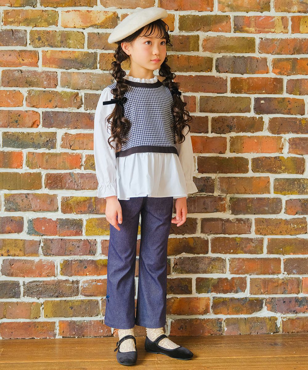 ベビー服 女の子 デニムツイルニット リボンつき フルレングスパンツ ネイビー(06) モデル画像アップ