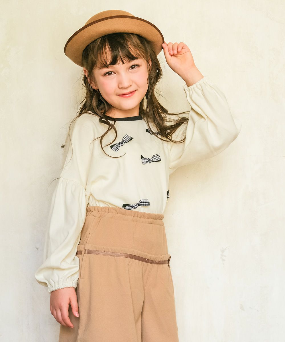 子供服 女の子 子ども服 キッズ ジュニア チェック リボン つき ギャザー パフスリーブ ふんわり袖 オフホワイト(11) モデル画像アップ