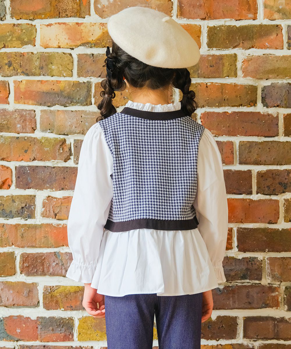 ベビー服 女の子 千鳥柄 音符刺繍 重ね着風Tシャツ ホワイト×ブラック(10) モデル画像2