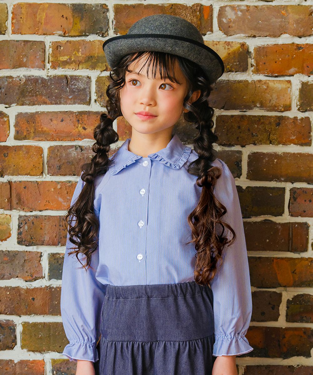 子供服 女の子 ストライプ柄 フリル襟付き ブラウス ブルー(61) モデル画像アップ