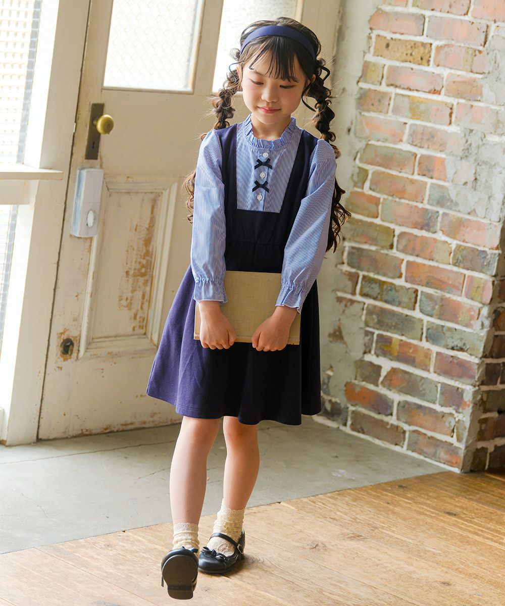 子供服 女の子 ストライプ柄シャツ 重ね着風 リボンワンピース ネイビー(06) モデル画像アップ