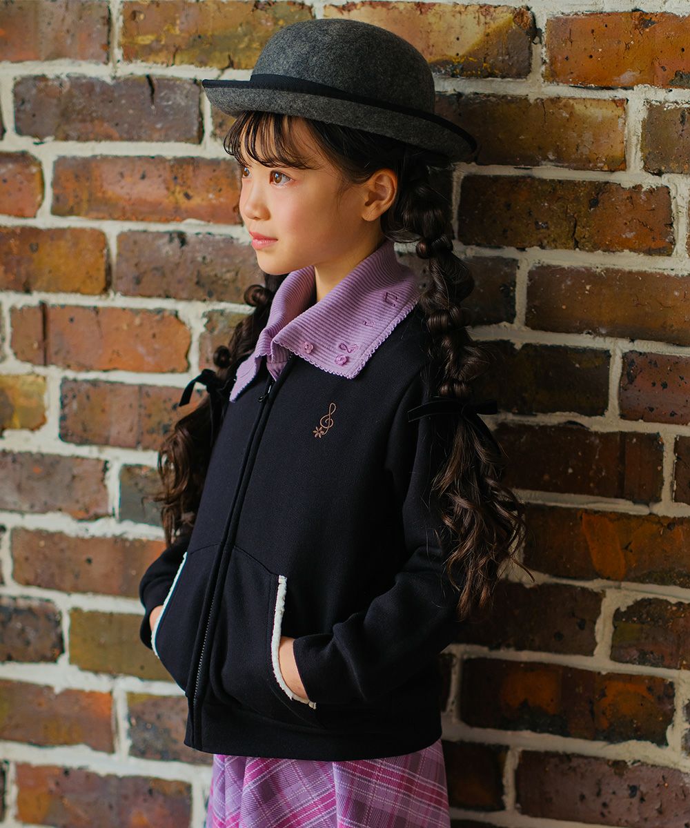 ベビー服 女の子 あったか裏起毛 音符刺繍フード取り外し ジップアップパーカー ブラック(00) モデル画像1