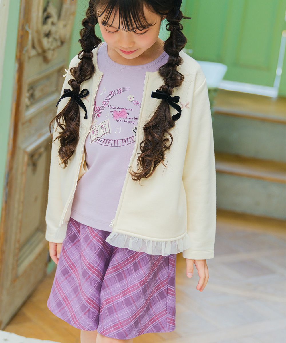 子供服 女の子 オリジナルチェック柄 ダブルニットキュロットパンツ パープル(91) モデル画像アップ
