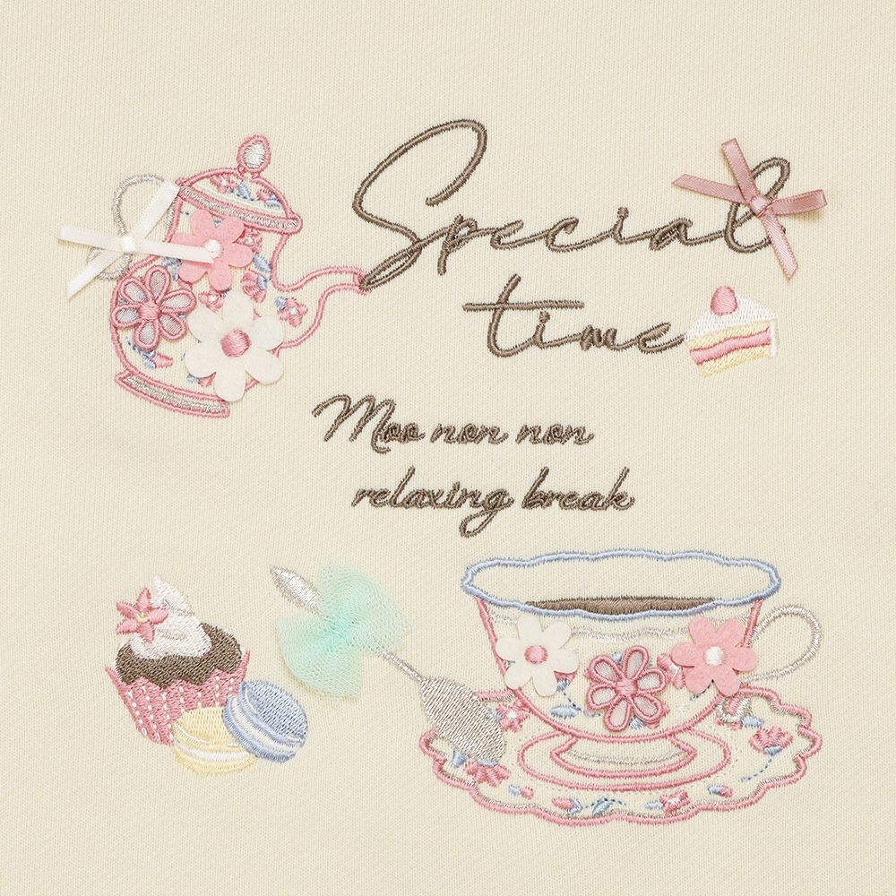 ベビー服 女の子 ティーカップ ロゴ刺繍 裏毛トレーナー アイボリー(12) デザインポイント1